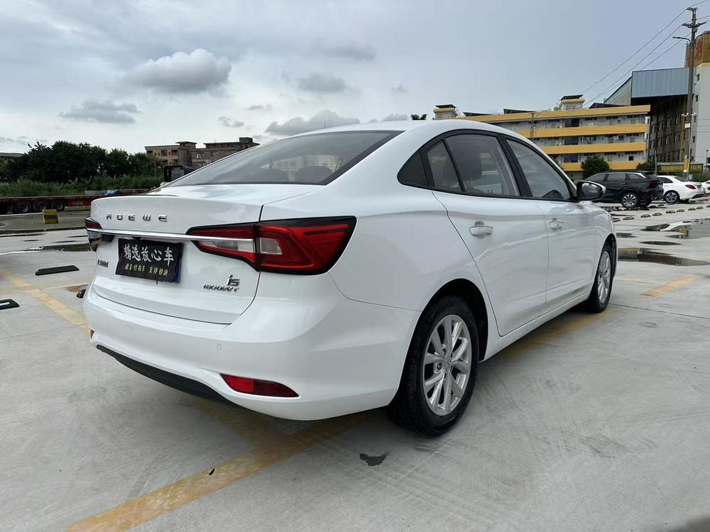 Roewe Roewe i5