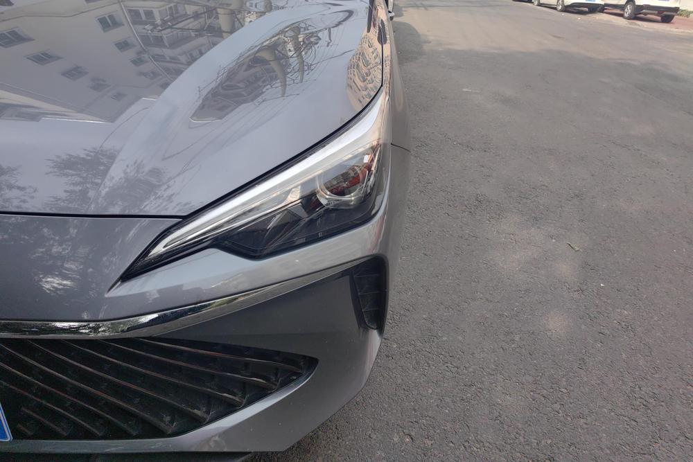 Roewe Roewe i5