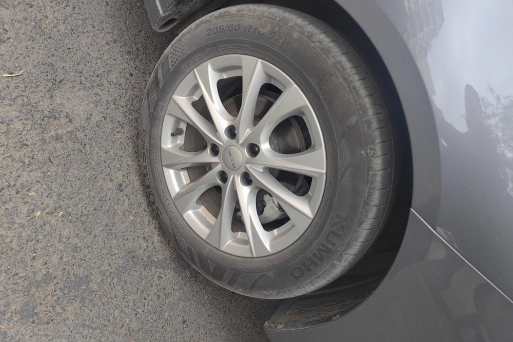 Roewe Roewe i5