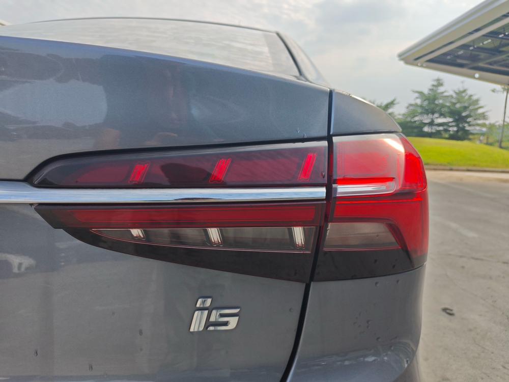 Roewe Roewe i5