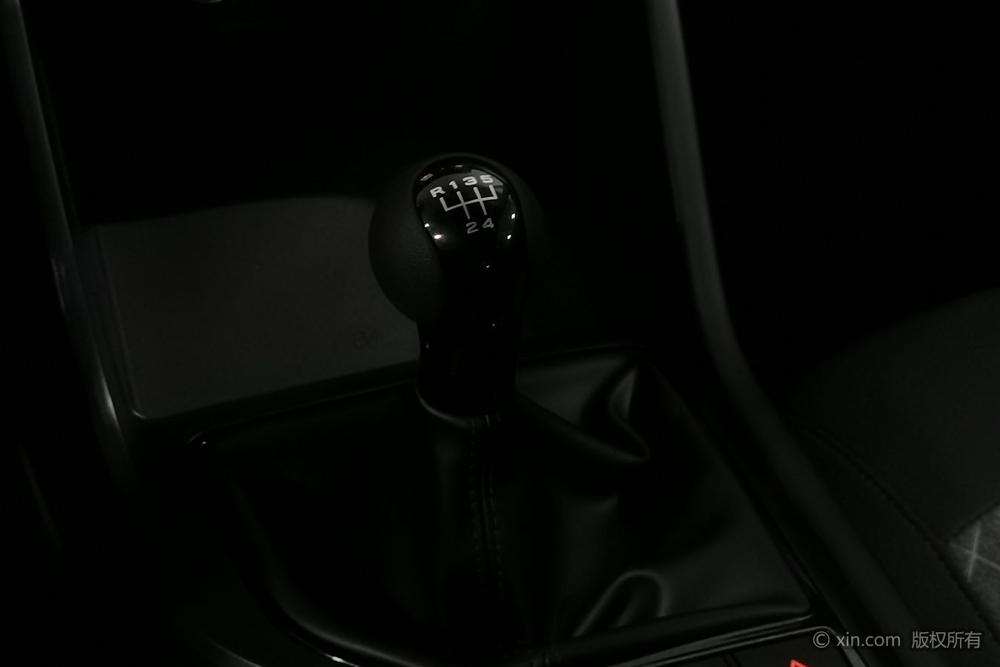Roewe Roewe i5