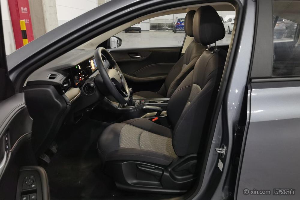 Roewe Roewe i5