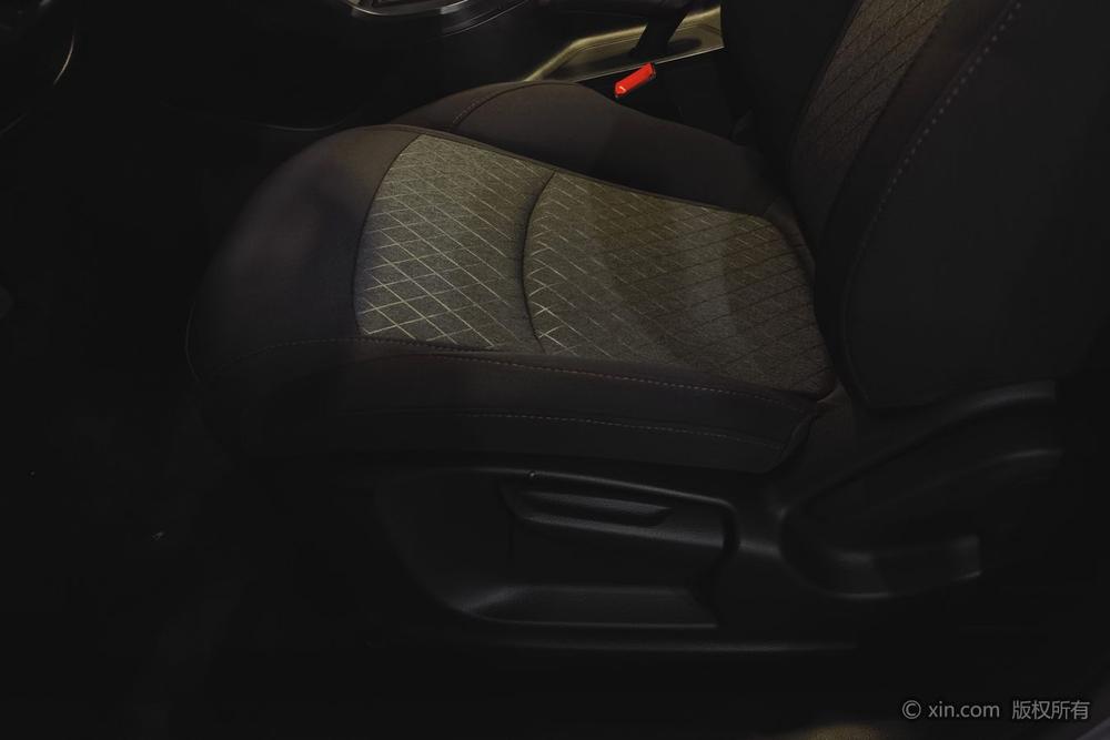 Roewe Roewe i5