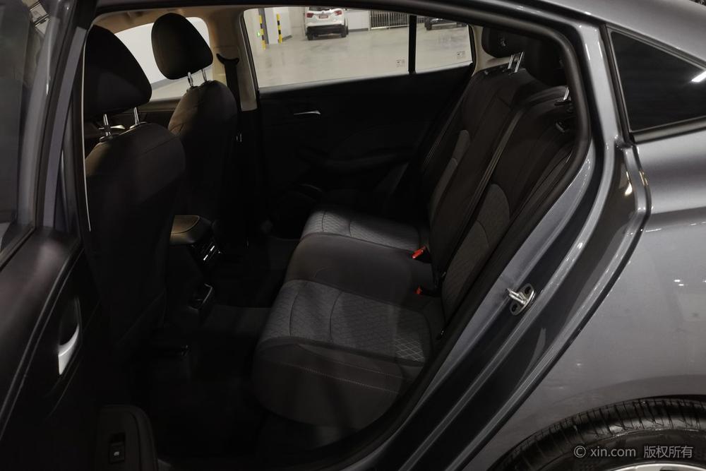 Roewe Roewe i5