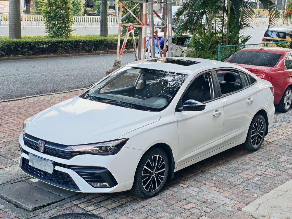 Roewe Roewe i5