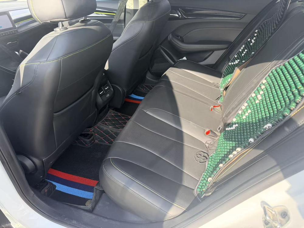 Roewe Roewe i5