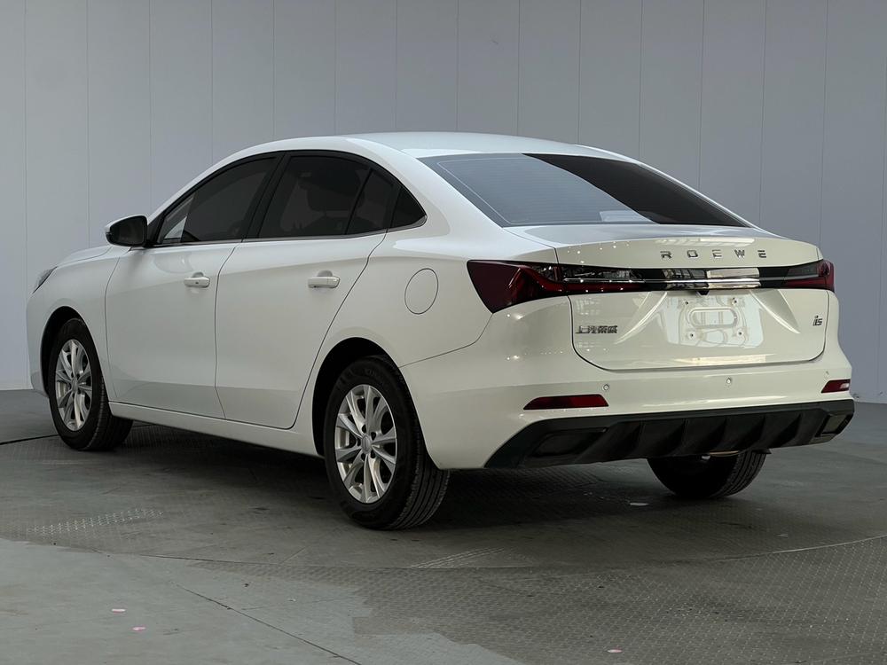 Roewe Roewe i5