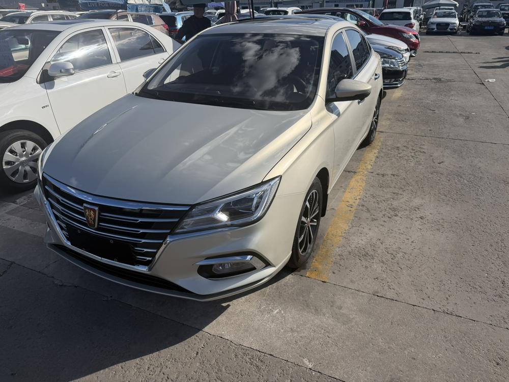 Roewe Roewe i5
