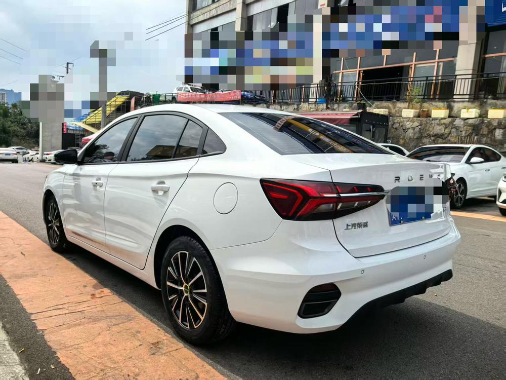 Roewe Roewe i5