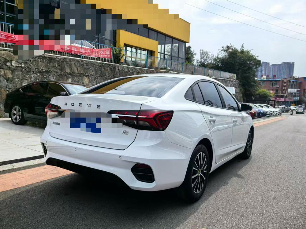Roewe Roewe i5