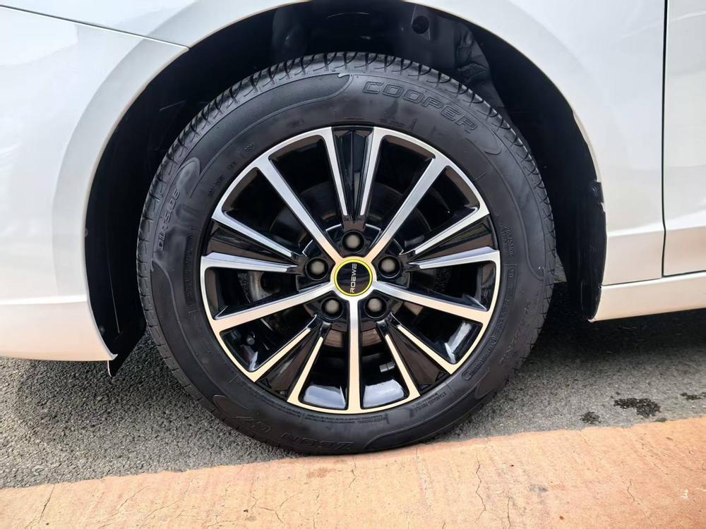 Roewe Roewe i5