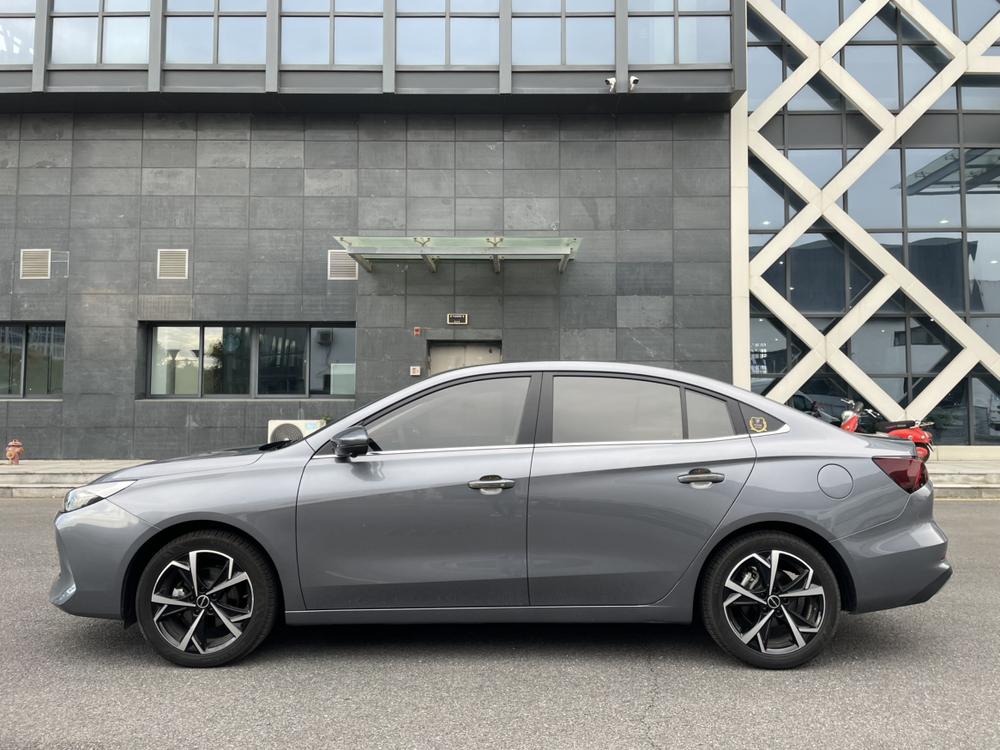 Roewe Roewe i5