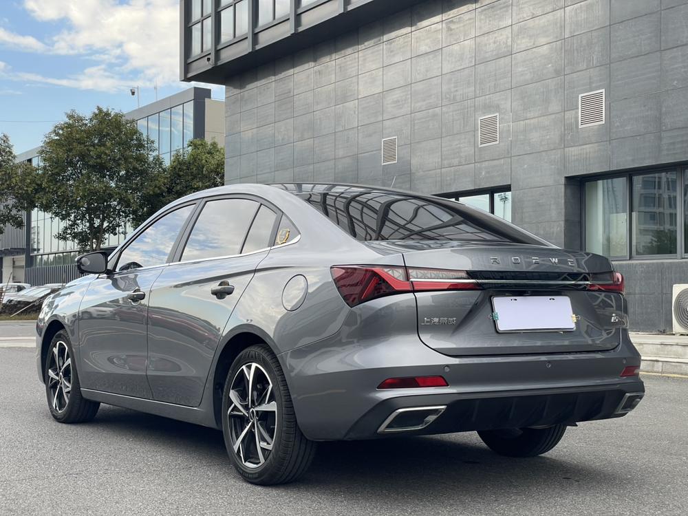 Roewe Roewe i5
