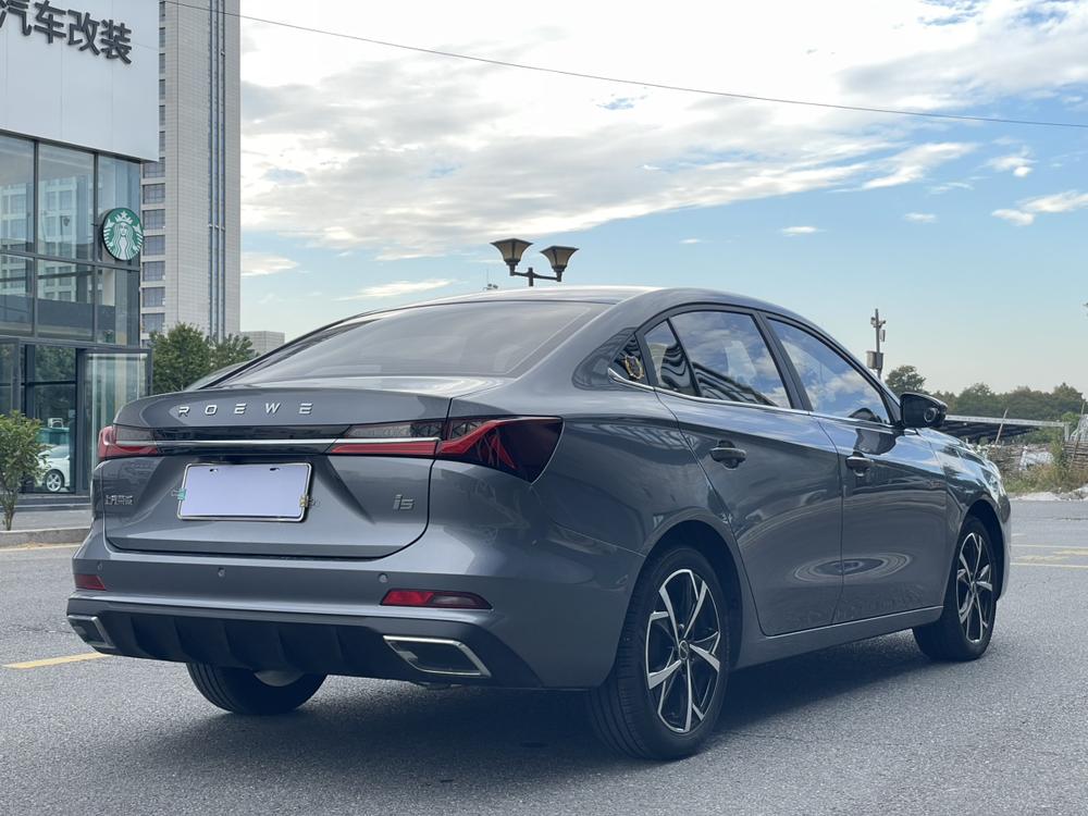 Roewe Roewe i5