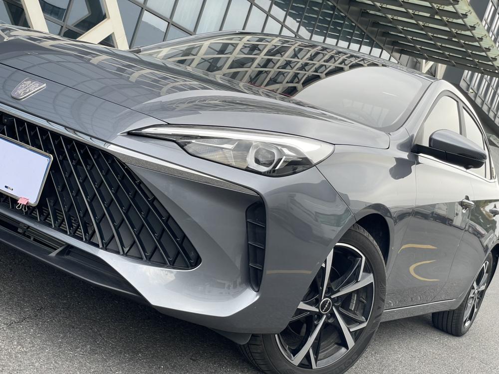 Roewe Roewe i5