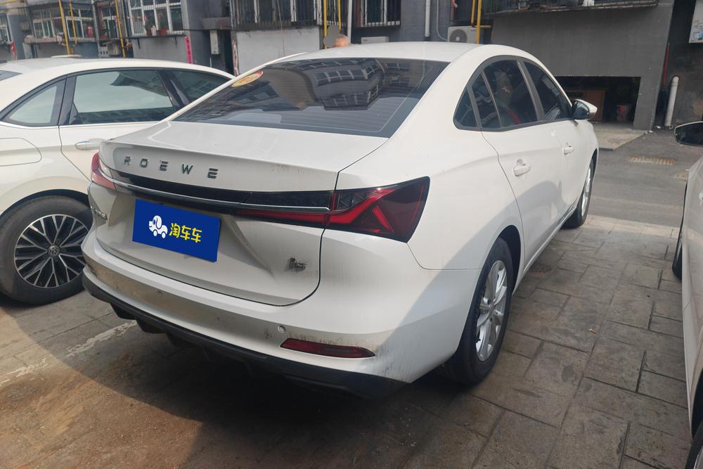 Roewe Roewe i5
