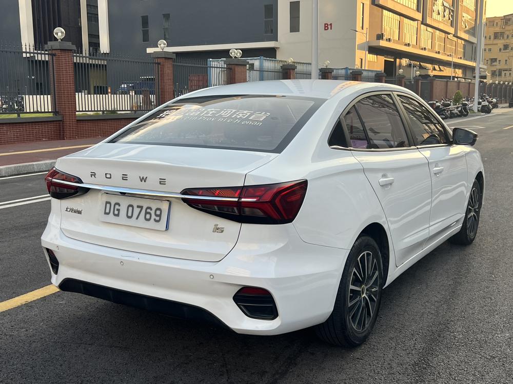 Roewe Roewe i5