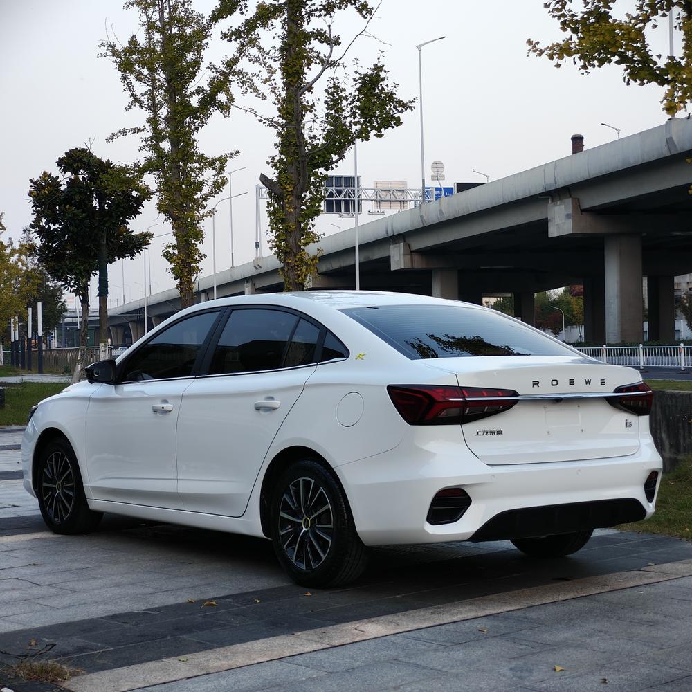 Roewe Roewe i5