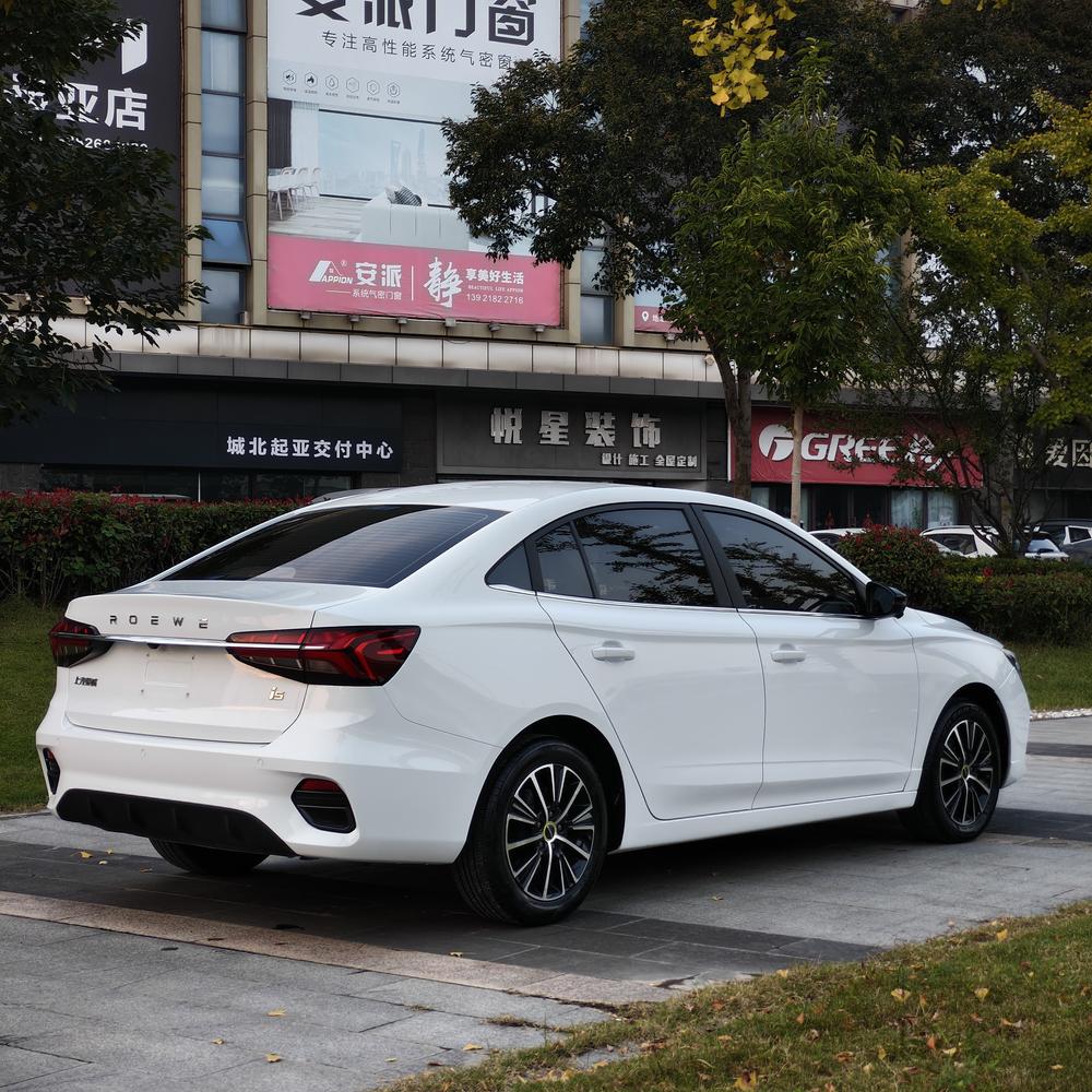 Roewe Roewe i5