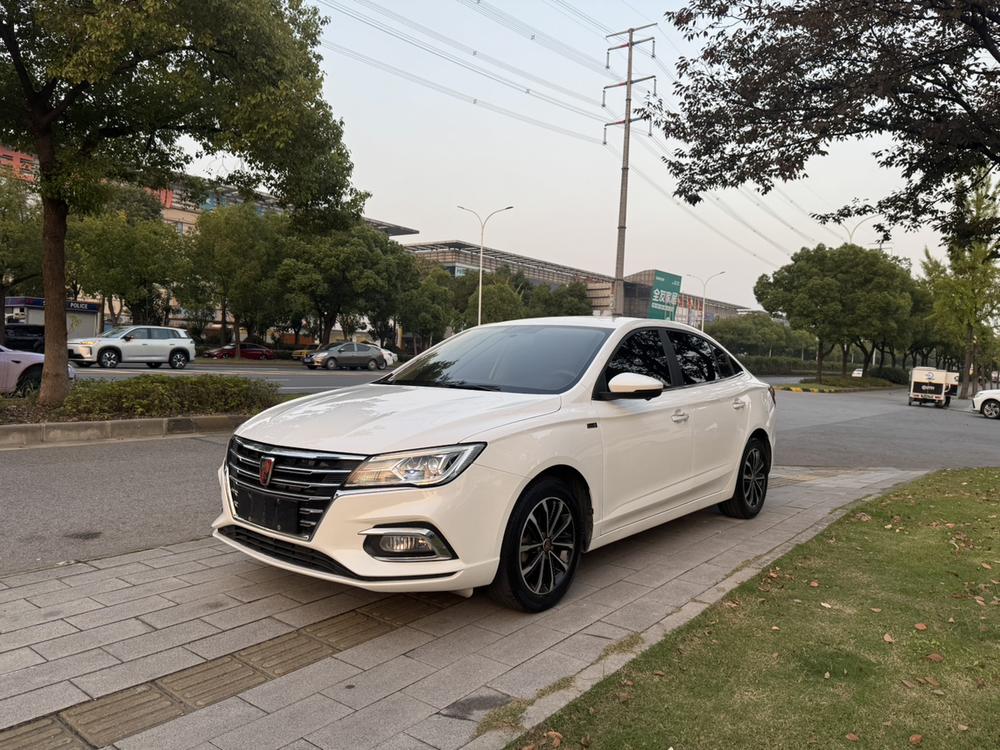 Roewe Roewe i5