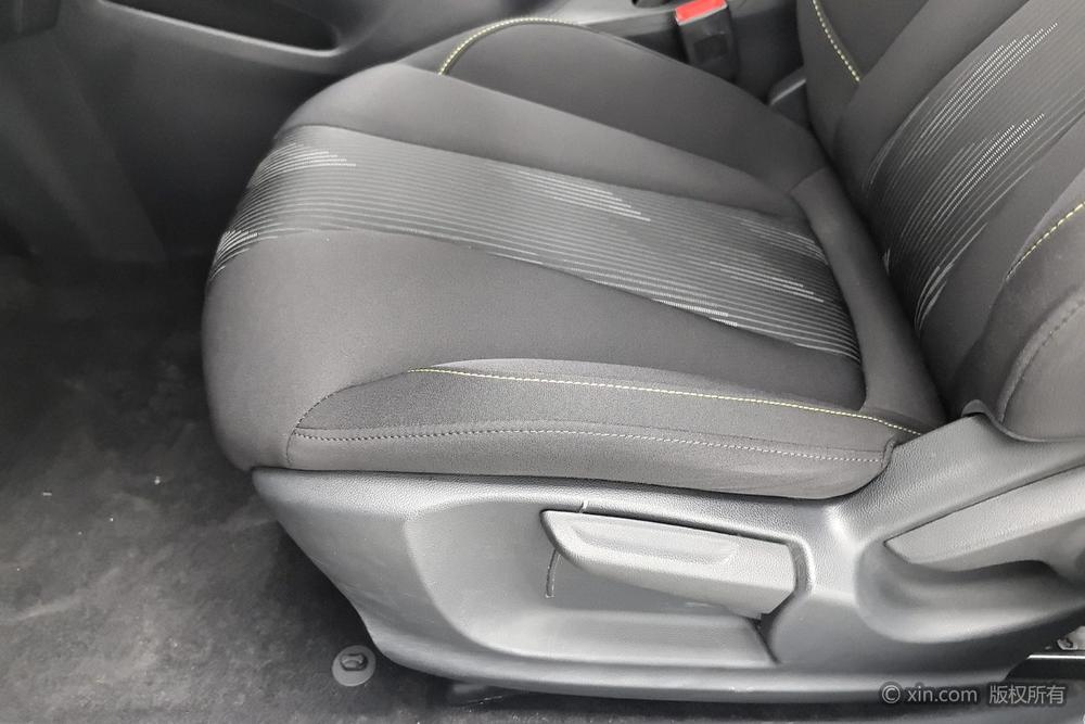 Roewe Roewe i5