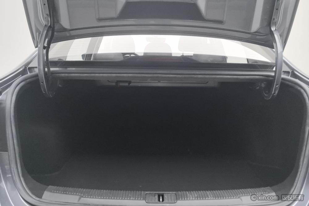 Roewe Roewe i5