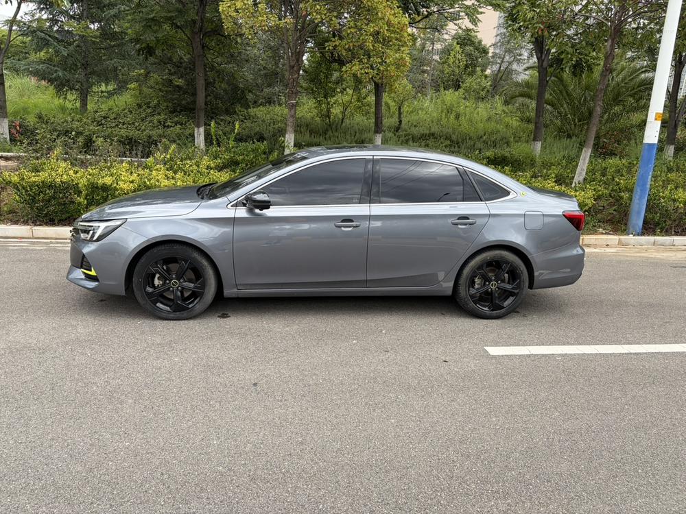 Roewe Roewe i6 MAX