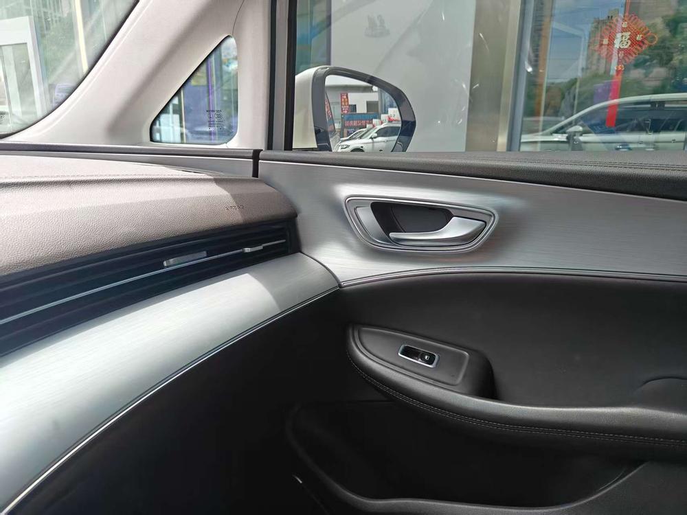 Roewe Roewe iMAX8
