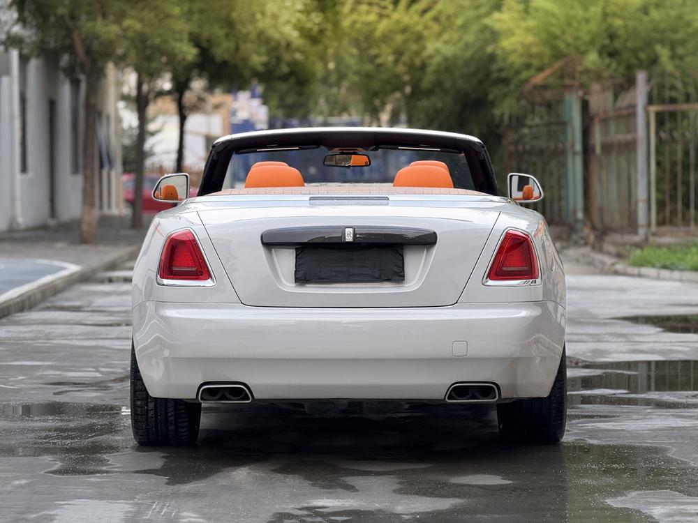 Rolls-Royce Dawn