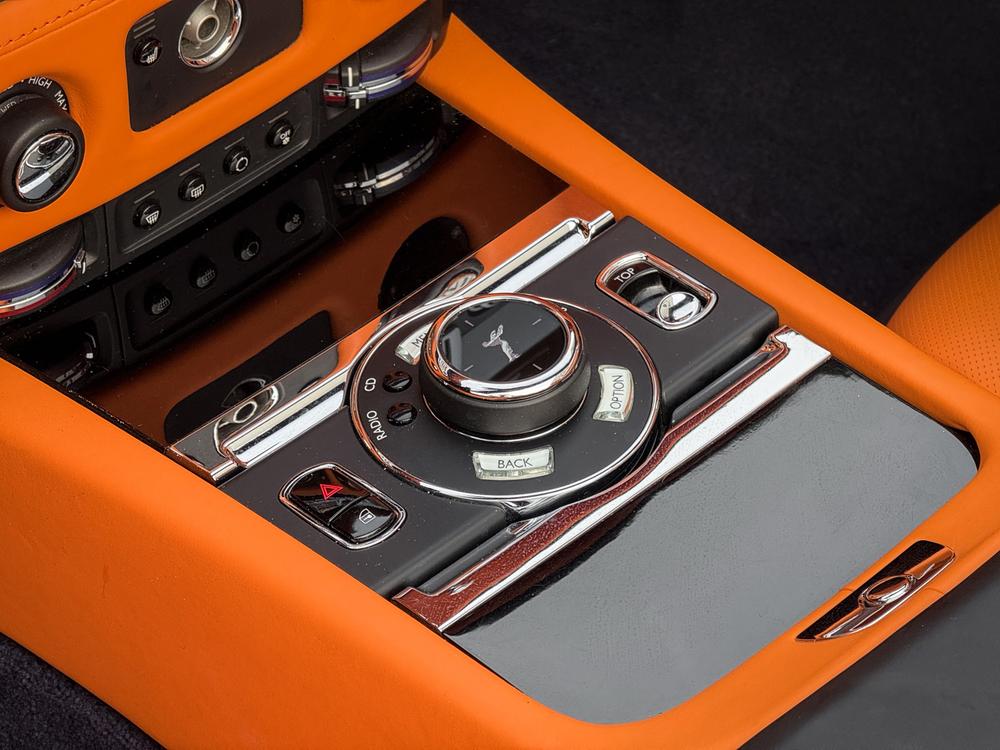 Rolls-Royce Dawn