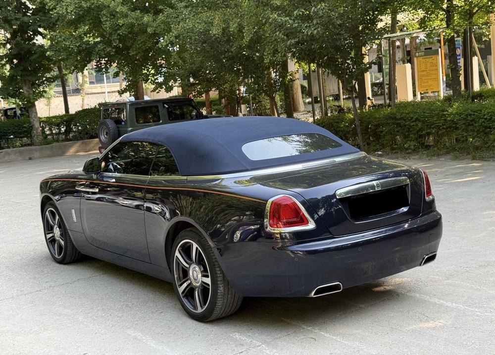 Rolls-Royce Dawn