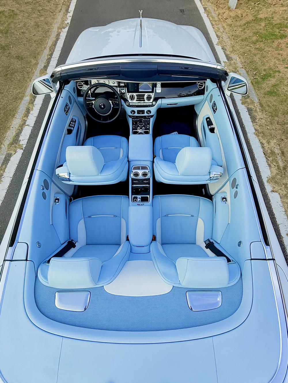 Rolls-Royce Dawn