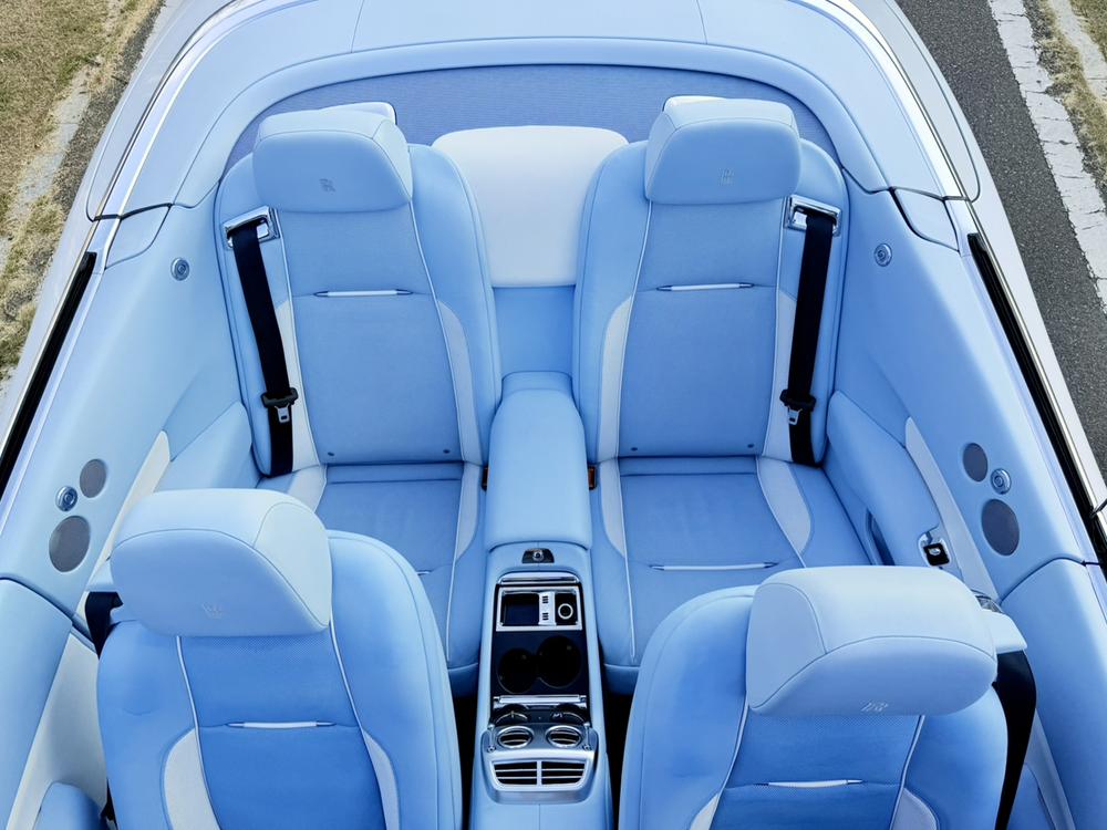 Rolls-Royce Dawn