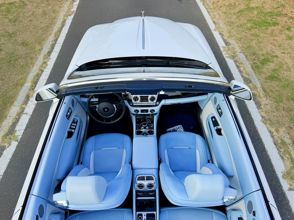 Rolls-Royce Dawn