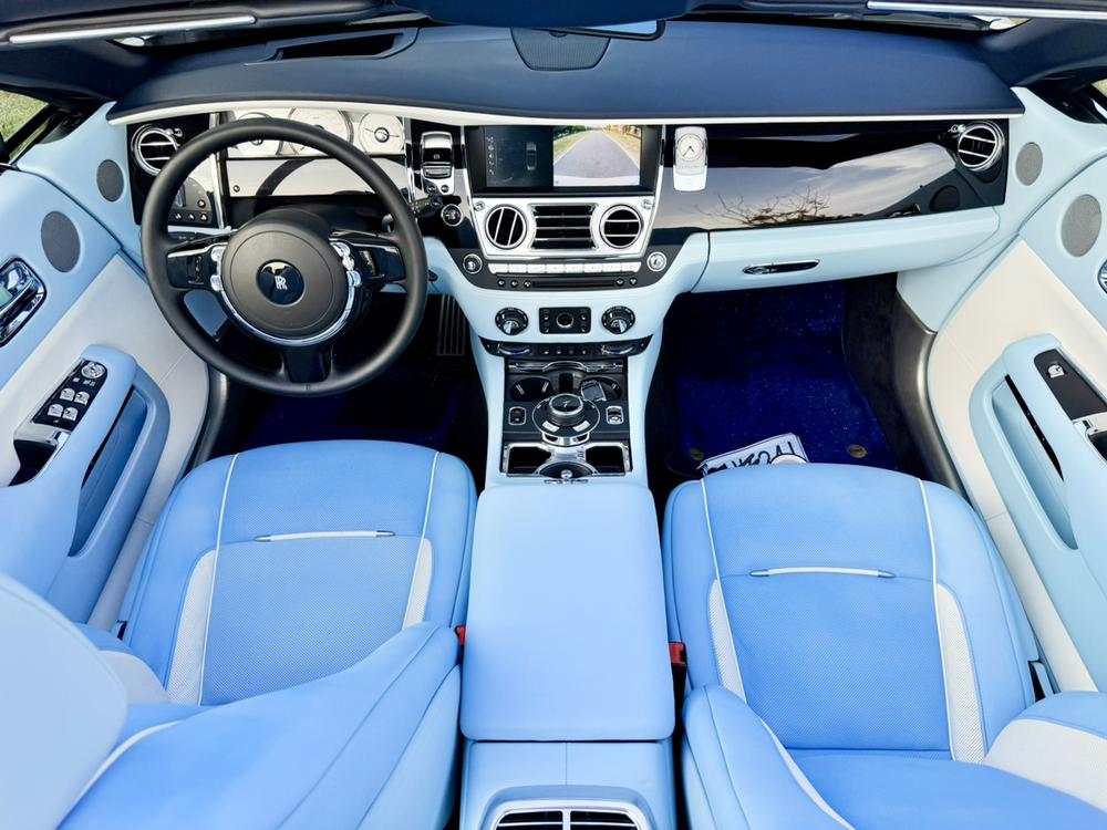 Rolls-Royce Dawn