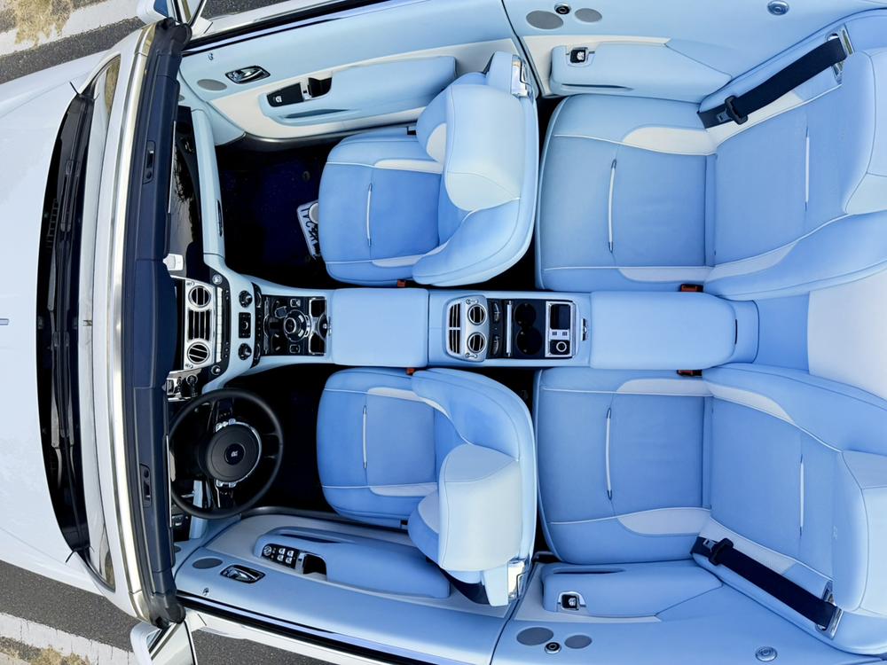 Rolls-Royce Dawn