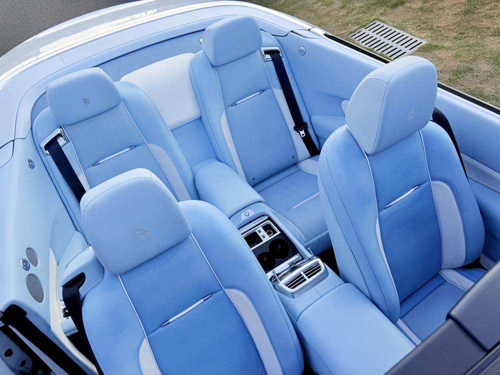 Rolls-Royce Dawn
