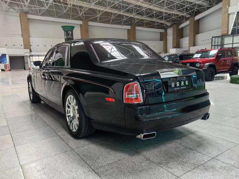 Rolls-Royce Phantom