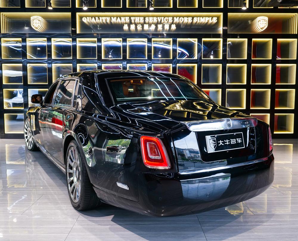 Rolls-Royce Phantom