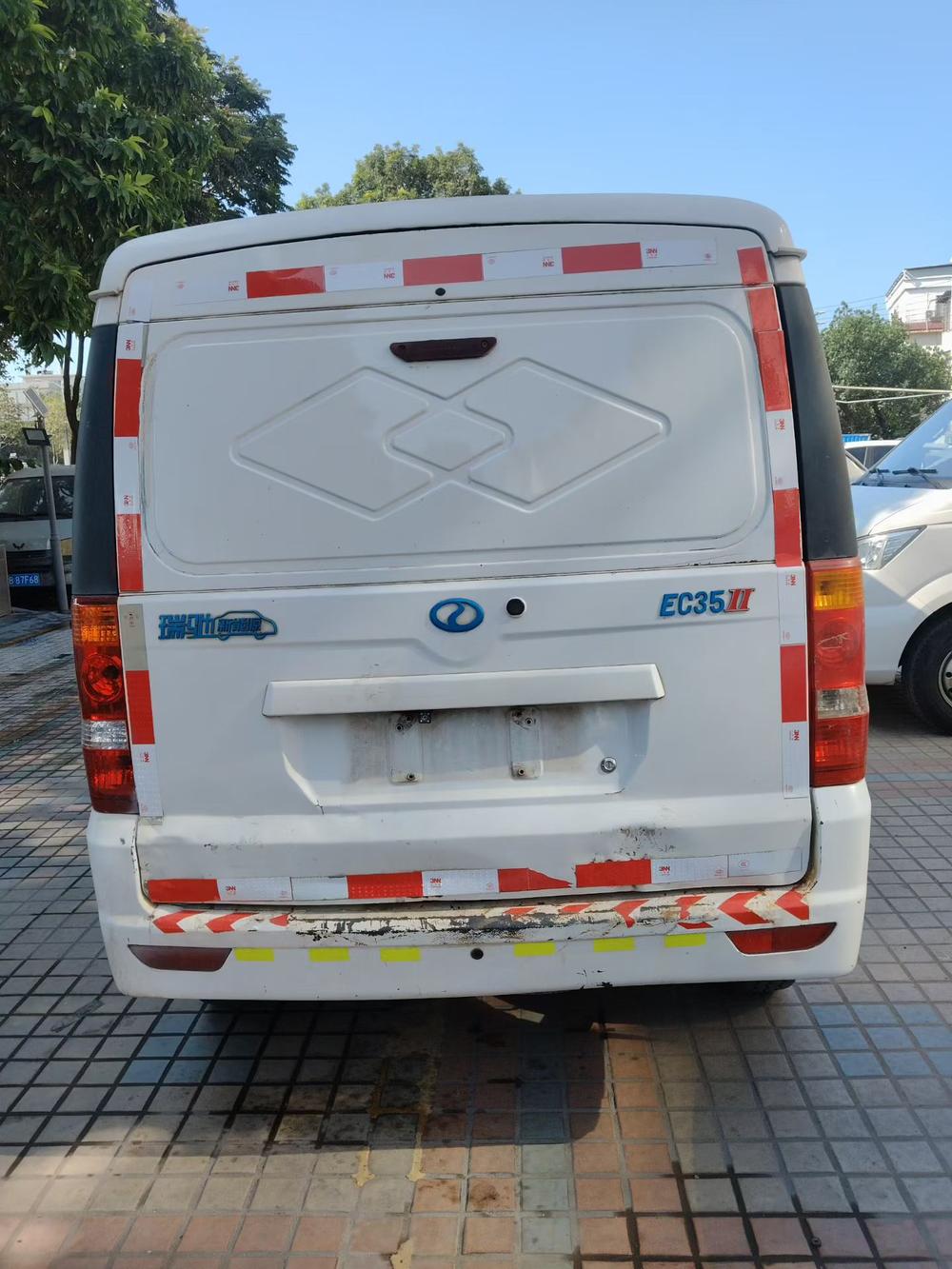 Ruichi Ruichi EC35