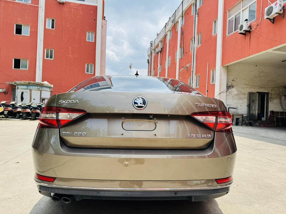Skoda Superb