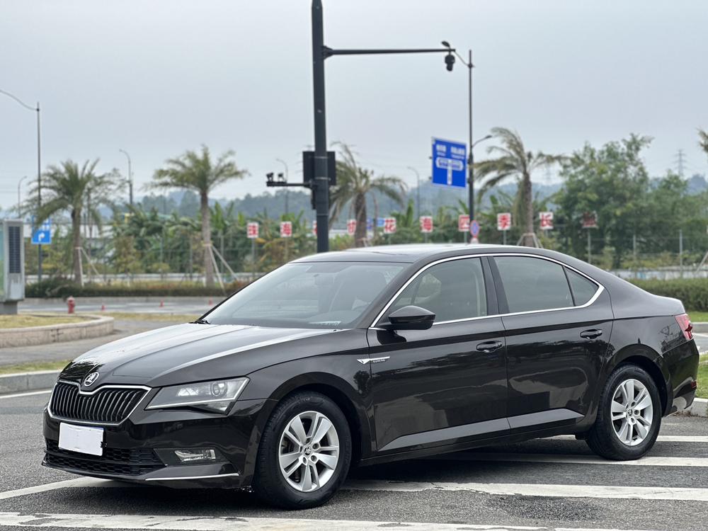 Skoda Superb