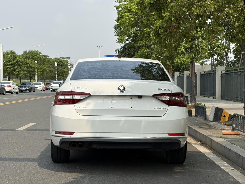 Skoda Superb