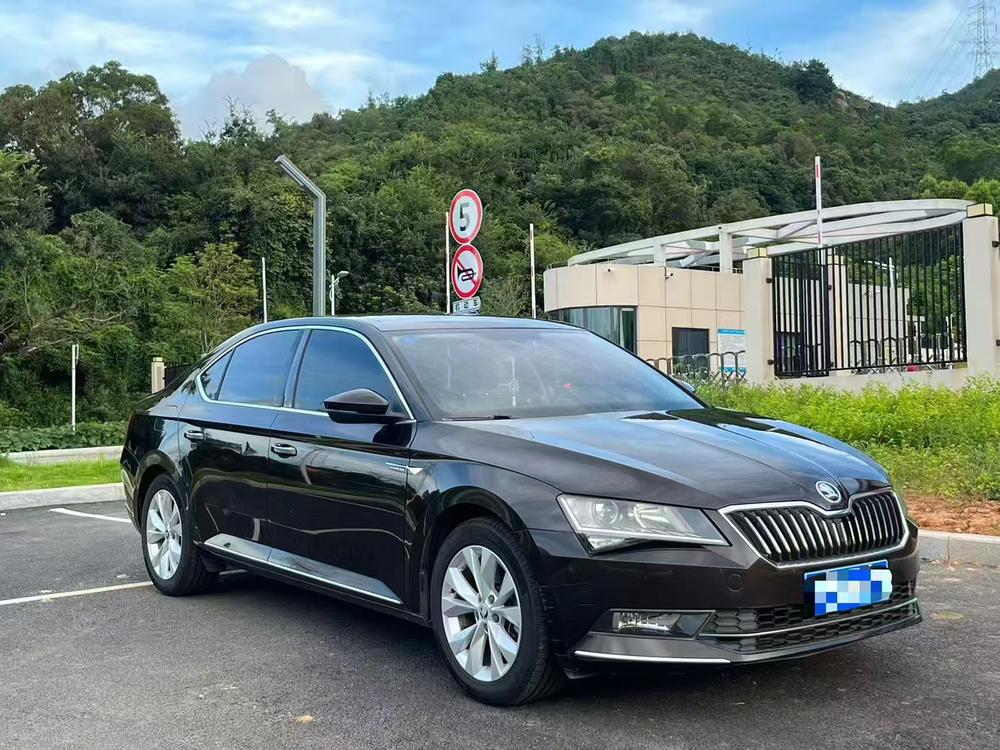Skoda Superb