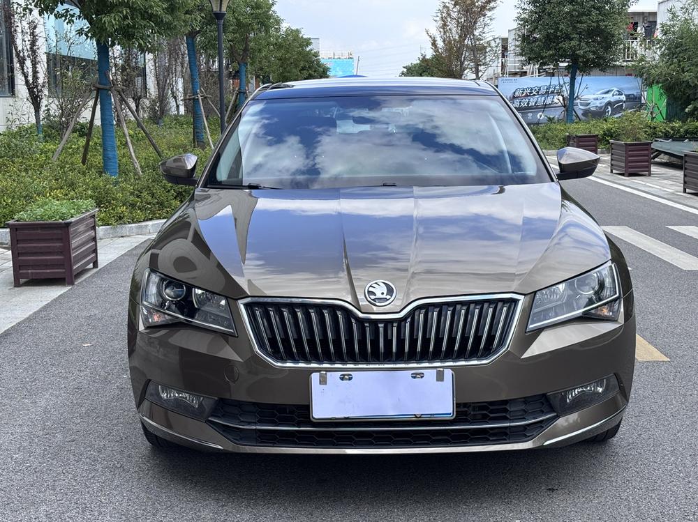 Skoda Superb