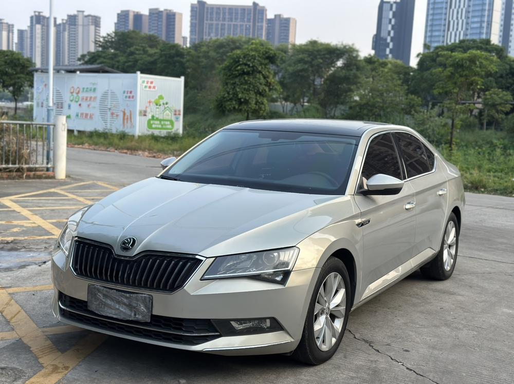 Skoda Superb