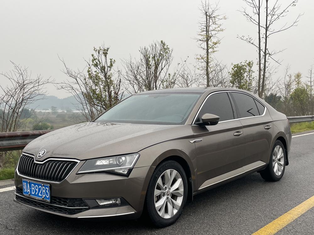 Skoda Superb
