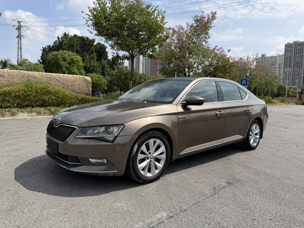 Skoda Superb