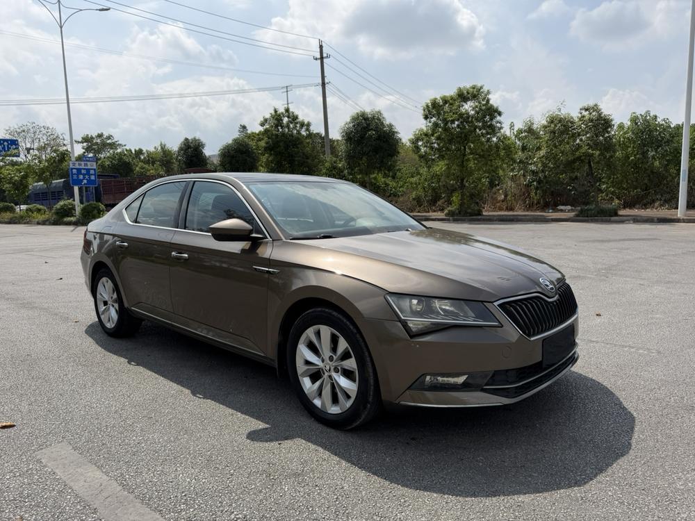 Skoda Superb
