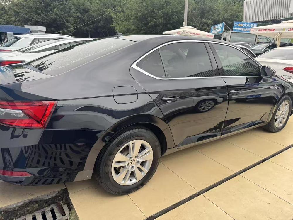 Skoda Superb